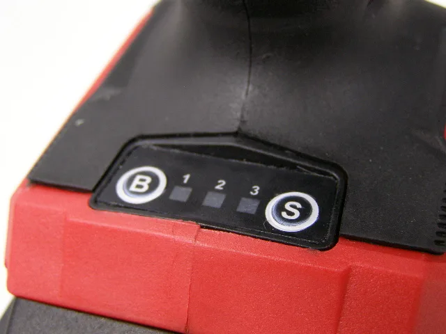 Akumulatorowy Klucz Udarowy 1/2" 350 Nm, Bezszczotkowy, 18V AQ-ONE, 3 Ah Kpl z ładowarką i 1 Baterią - obrazek 10